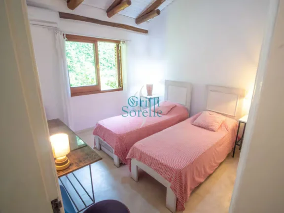 Imagem Casa Térrea à Venda em Condomínio na Praia Dura - Ubatuba/SP.