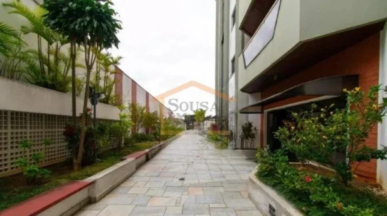 Imagem Apartamento com 178m², 4 dormitórios, sendo 2 suites, todos com armários planejados. Uma das suí...