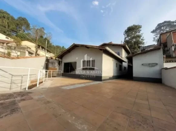 Imagem Sobrado 266m², 3 Dormitórios, sendo 1 suíte, 5 vagas, Cômodos Grande, Recém Reformada, Escritório, Churrasqueira, Na Suíssa, Ribeirão Pires