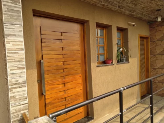 Imagem Sobrado com 3 dormitórios à venda, 238 m² por R$ 750.000,00 - Jardim Veneza - Mogi das Cruzes/SP
