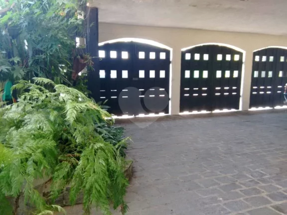 Imagem Casa à venda com 4 quartos, sendo 4 suítes, em Vila Sônia, São Paulo - SP