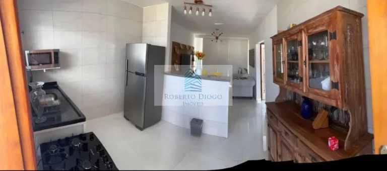 Imagem Casa à venda em Maricá-RJ: 2 quartos, 1 sala, 3 banheiros, 5 vagas de garagem, 141 m² no Jardim Atlântico Leste. Venha conferir!