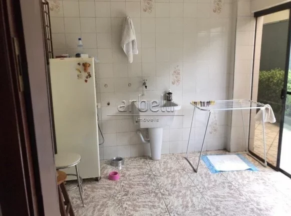 Imagem Sobrado residencial de alto padrão com 408 metros quadrados de área útil em terreno de 477 metros...