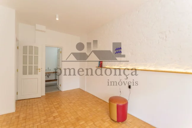 Imagem Apartamento com 181m² na Rua Itambé, 3 suítes e 2 vagas.