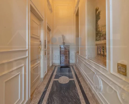Imagem Maravilhosa Cobertura Triplex com 1200m² e vista 360 graus!