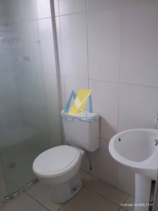 Imagem Cansado de pagar caro por um lugar pequeno? Olha essa casa com quintal.