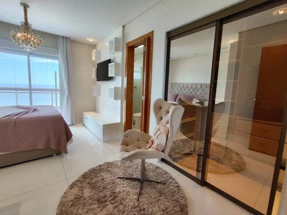 Imagem Espetacular Apartamento com três dormitório no Canto do Forte