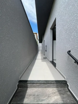 Imagem Sobrado à venda com 3 quartos, sendo 3 suítes, em Jardim Maristela, Atibaia - SP