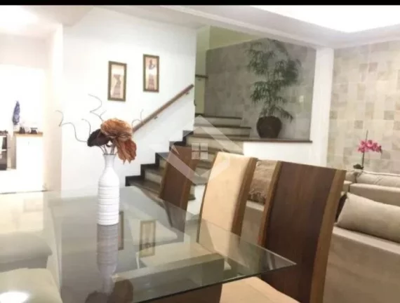 Imagem CASA TRIPLEX EM CONDOMÍNIO TAQUARA ACEITA FINANCIAMENTO BANCÁRIO
