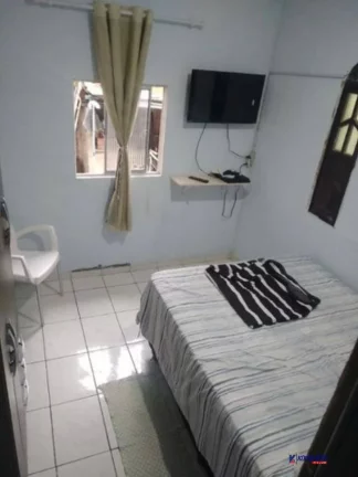 Imagem VENDO CASA DE 3/4 SENDO UMA SUITE NA CONCEIÇÃO