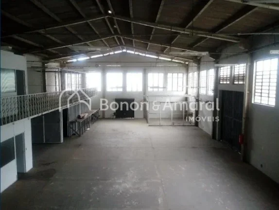 Imagem Venda , salão comercial , Santa Candida , em Campinas 
Zoneamento ZAE A . 
Local de fácil acesso p...