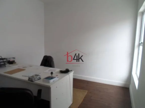 Imagem Casa com 5 dormitórios à venda, 240 m² e 2 vagas de garagem - Brooklin