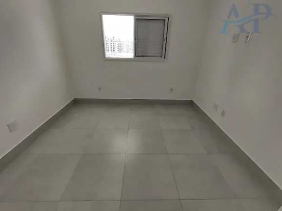 Imagem Apartamento com 3 Dormitórios em Praia Grande Próximo à Praia