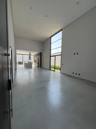 Imagem Casa de luxo no Condomínio na Vila Martins em Itu-SP: 3 quartos, 3 suítes, 3 salas, 5 banheiros e 4 vagas de garagem!