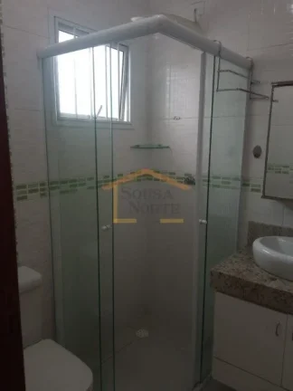 Imagem Sobrado espaçoso com 3 dormitórios, sendo 1 suíte confortável, e 2 vagas de garagem. 
Com 125m²...