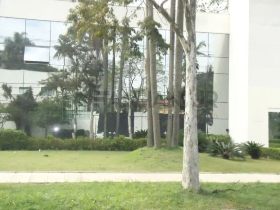 Imagem Grande oportunidade de negócio nos Jardins - Ponto comercial com incríveis 1051,62m² e 20 vagas! Se você está em busca de um espaço amplo e estrutura