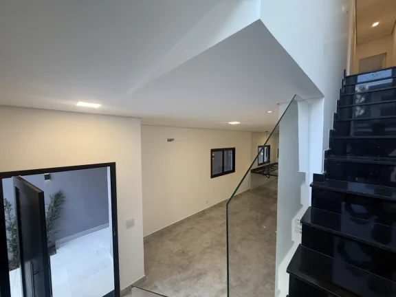 Imagem Casa a Venda com 3 Suítes e Piscina - Muito Conforto!