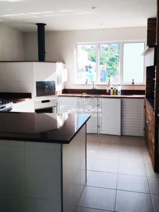 Imagem Apartamento com 3 dormitórios à venda, 143 m² por R$ 1.200.000,00 - Agriões - Teresópolis/RJ