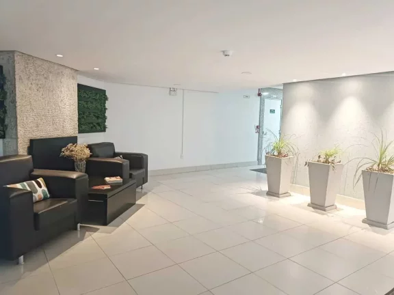 Imagem Apartamento com 3 dormitórios e 2 vagas de garagem na Avenida Brasil em Balneário Camboriú