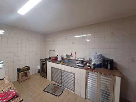 Imagem Casa com 4 dormitórios à venda, 158 m² por R$ 700.000,00 - Centro - Suzano/SP