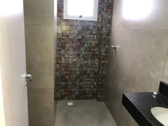 Imagem Casa com 2 dormitórios à venda, 84 m² por R$ 395.000 - Maracanã - Praia Grande/SP