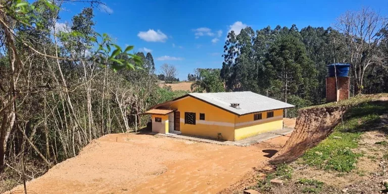 Imagem Chácara com 6500m² em Agudos do Sul - Estuda Permuta - R$495 mil