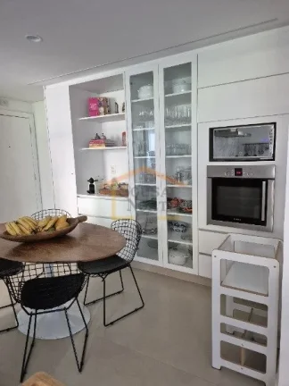 Imagem Apartamento Garden, TOTALMENTE REFORMADO, 3 dormitórios, sendo os 3 suítes, sala 2 ambientes, terr...
