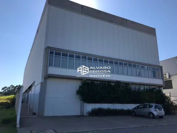 Imagem GALPÃO em concreto pré-moldado, em condomínio industrial na cidade de ITU SP 1129m2 área construída em terreno de 1500m2