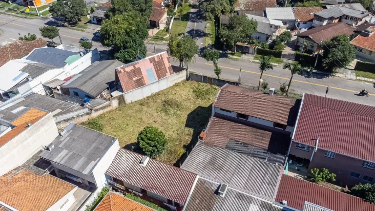 Imagem Terreno de 575m² de frente para rua, no Guaíra