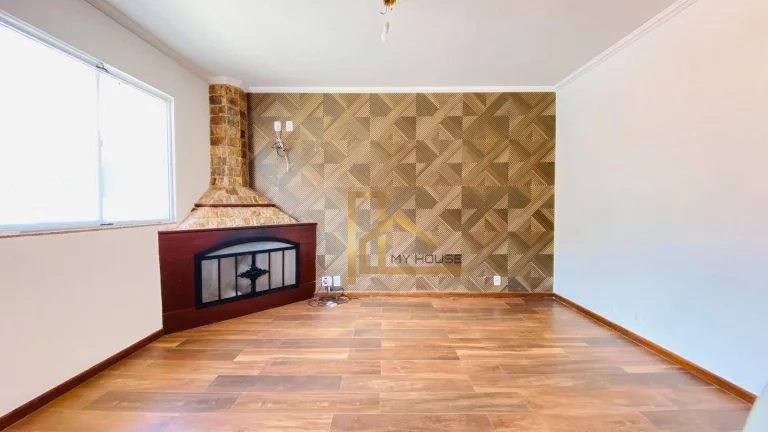 Imagem Casa com 3 quartos sendo 1 suíte no térreo à venda, 120 m² por R$ 670.000 - Granja Guarani - Teresópolis/Rio de Janeiro