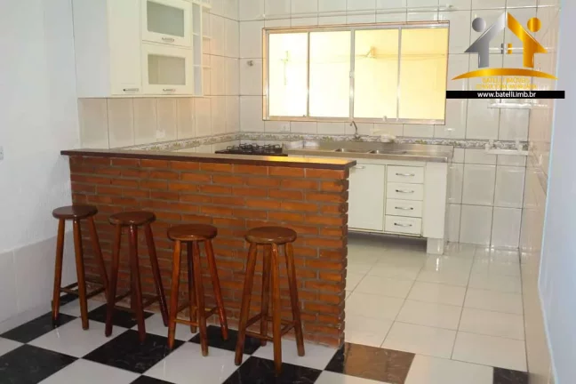 Imagem Casa à venda no centro de Cotia - SP | Batelli Imóveis