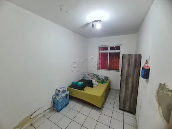 Imagem Excelente casa de esquina, bem ventilada, em ótima localização no Rodolfo Teófilo próximo ao Co...