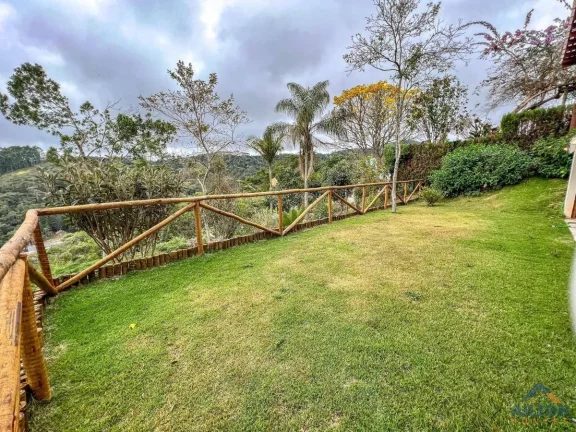 Imagem Casa Alto Padrão com 6 Suítes à Venda em Pedra Azul/ES