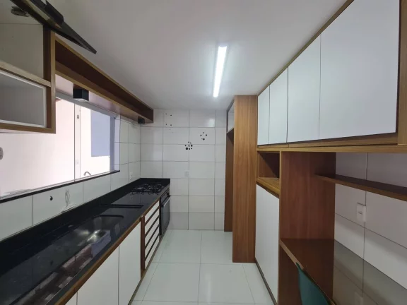 Imagem Casa de Condomínio com 3 Quartos à Venda, 150 m² em Miragem - Lauro De Freitas