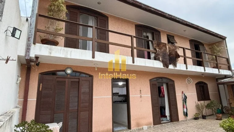 Imagem Excelente oportunidade para quem busca espaço ou potencial de renda com locação. Localizado na Ru...