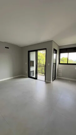 Imagem Apartamento com 2 suítes e 1 vaga de garagem na Praia dos Amores em Balneário Camboriú