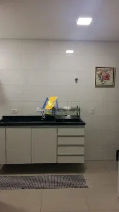 Imagem ???? "Se você quer uma COBERTURA ESPAÇOSA e sem condomínio por um preço justo... esse achado em Santo André é pra você!"