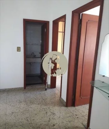 Imagem APARTAMENTO GRANDE NA QUADRADA DA PRAIA COM VISTA MAR E 2 VAGAS DE GARAGENS DEMARCADAS, OPORTUNIDADE...