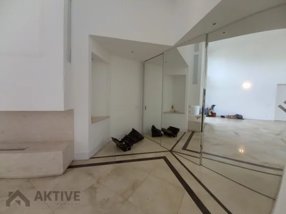 Imagem Casa de Condomínio em Alphaville - Barueri, SP