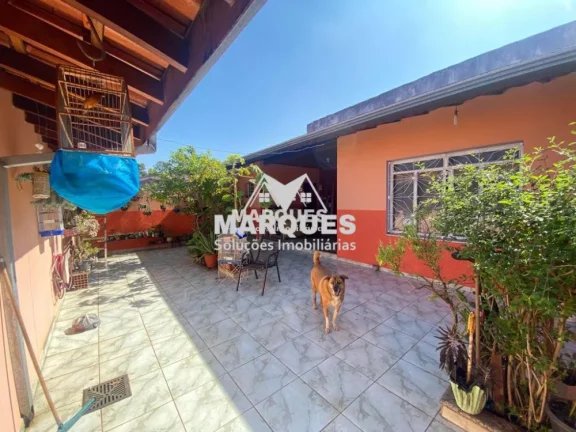 Imagem Casa c/ 3 dorms, 1 suite e 4 vagas