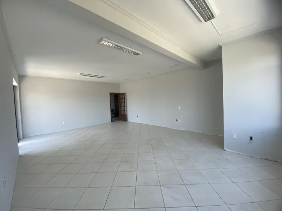 Imagem Edifício Comercial Vitoria Régia - Sala Comercial para aluguel no Centro de Tijucas/SC