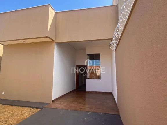 Imagem Casa com 2 dormitórios à venda, 80 m² por R$ 330.000,00 - Alto do Trindade - Itumbiara/GO