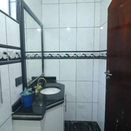 Imagem Sobrado com 3 dormitórios para alugar, 286 m² por R$ 3.413,00/mês - Vila Curuçá - Santo André/SP