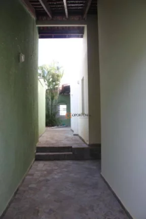 Imagem Casa comercial e ou residencial com piscina, sauna...