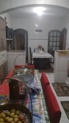 Imagem Sobrado à venda em Santo André-SP: 3 quartos, 2 banheiros, 2 vagas de garagem, 188m² no Jardim Las Vegas!
