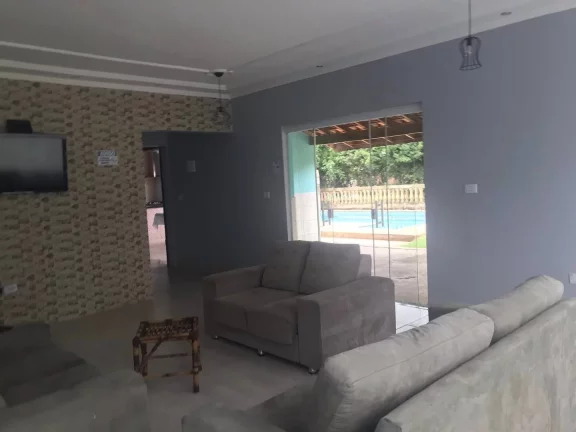 Imagem Casa de campo - Belíssima Chácara á venda em Boituva/SP, 1h20 da Capital