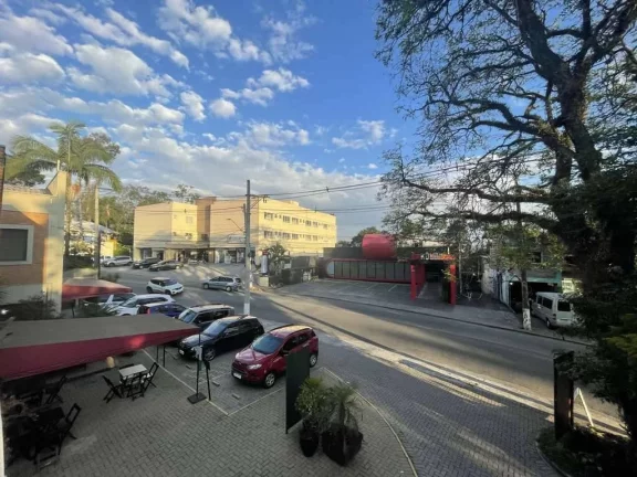 Imagem Loja ...quot;A...quot; - Centro Comercial ÁAREA (176,88m²) - VENDA Em frente a Portaria