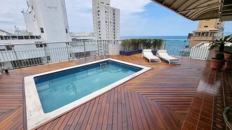 Imagem Cobertura com 3 dormitórios à venda, 300 m² - Pitangueiras - Guarujá/SP