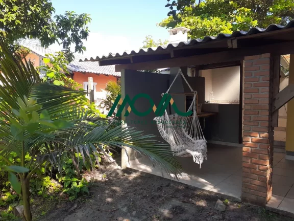 Imagem Alugo Casa Mensal frente para Baia da Babitonga e para Av.Beira Mar 5 em Itapoá