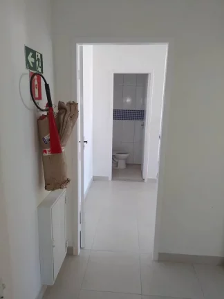 Imagem locação sala comercial no centro de Macaé RJ. 130M2 primeira locação